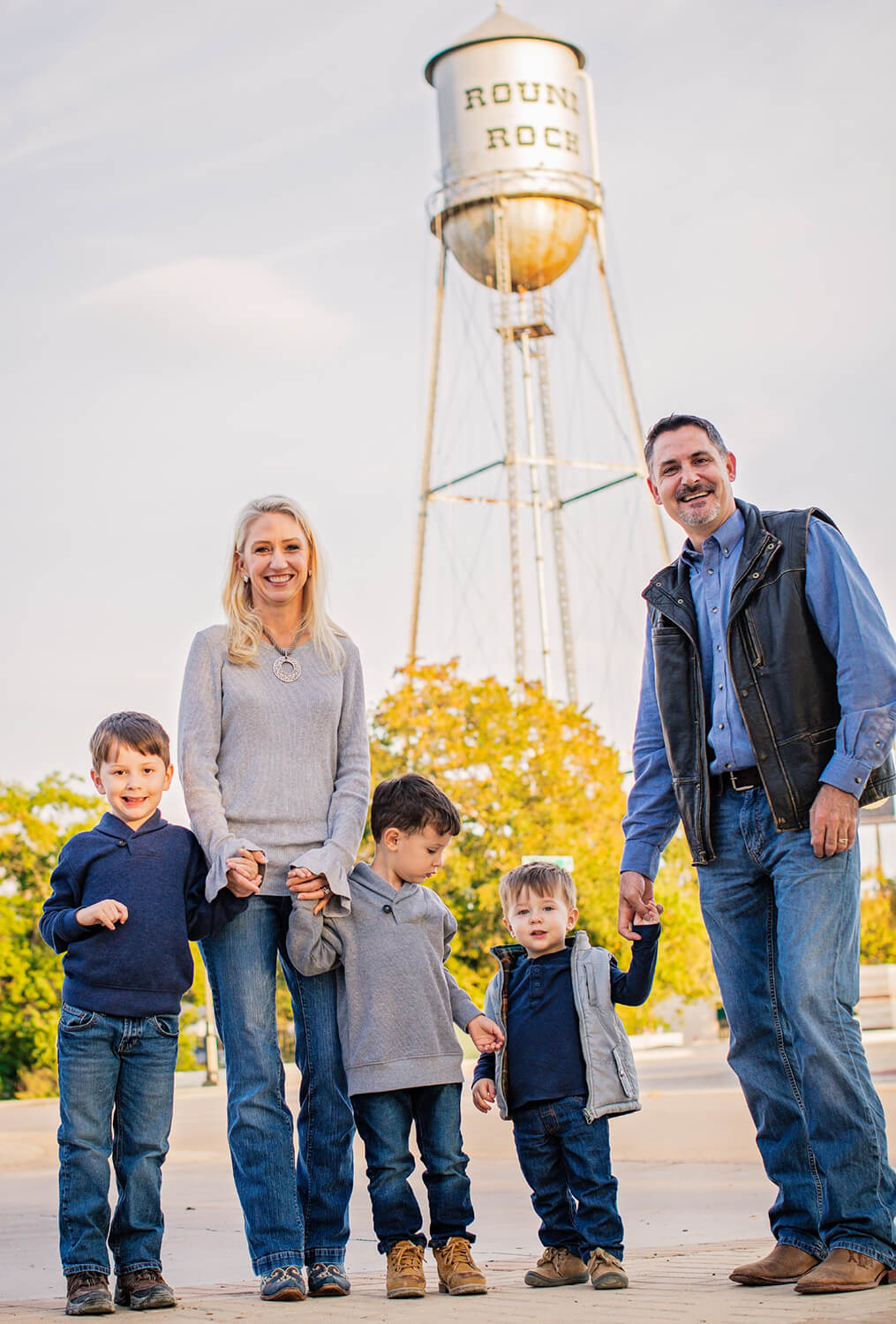 The Bakers in front of the Round Rock water tower